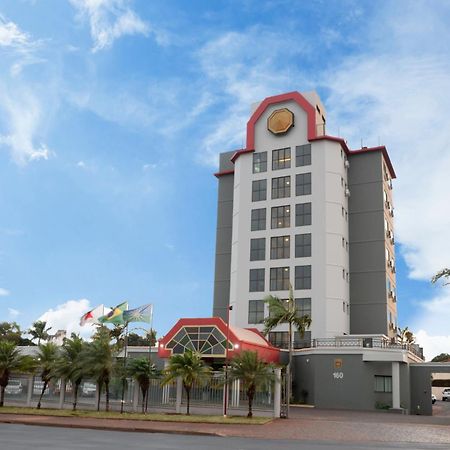 Carlton Plaza Hotel Uberlândia Esterno foto