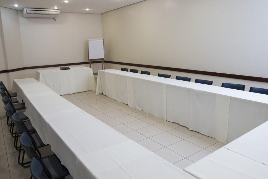Carlton Plaza Hotel Uberlândia Esterno foto