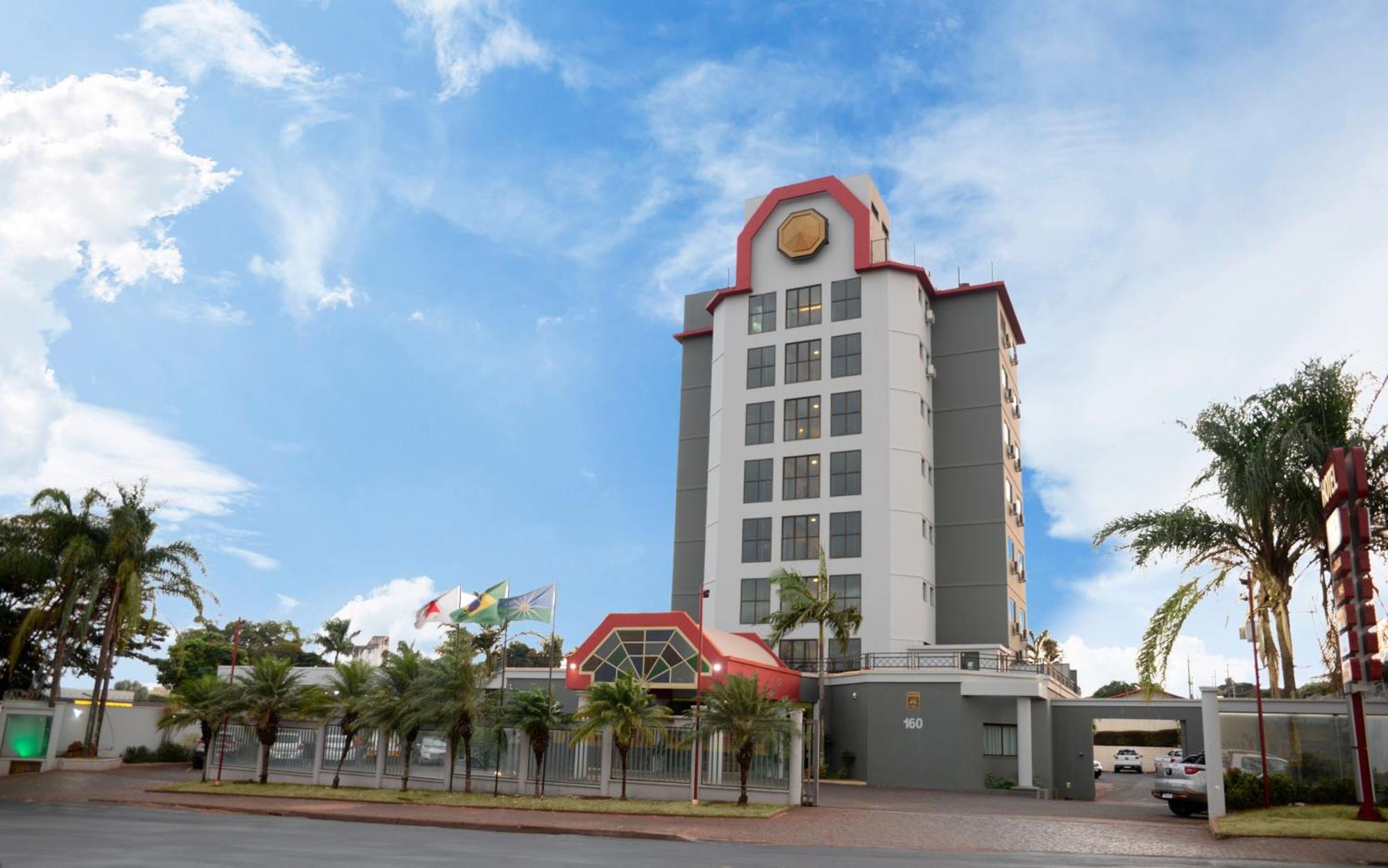 Carlton Plaza Hotel Uberlândia Esterno foto
