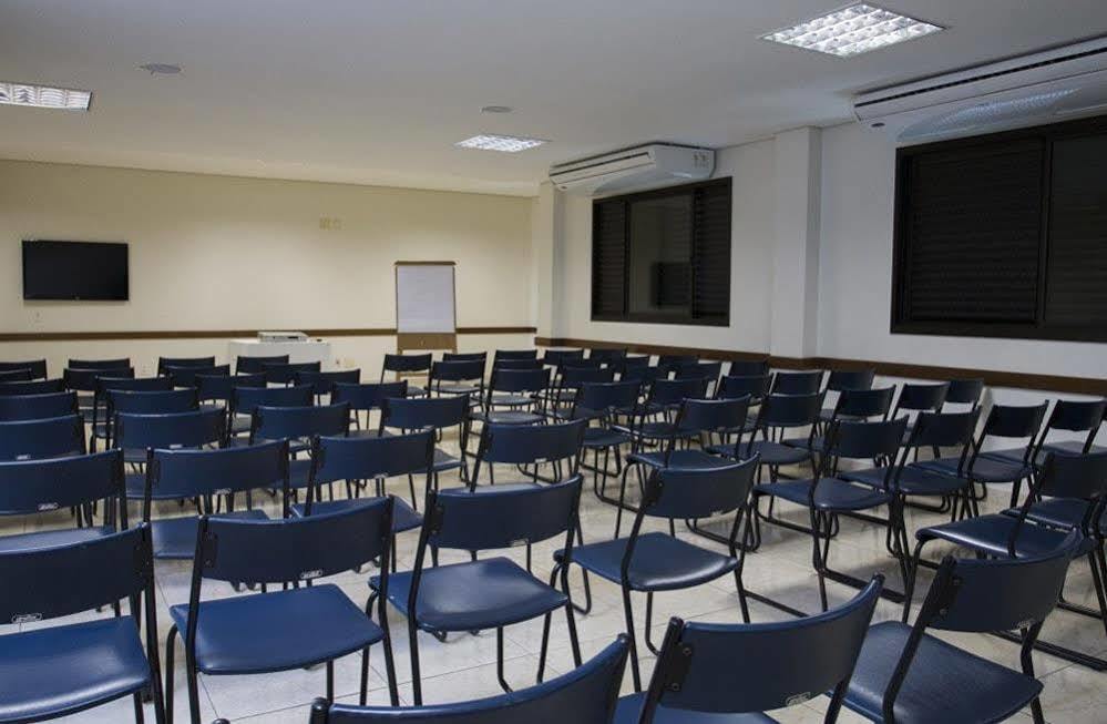 Carlton Plaza Hotel Uberlândia Esterno foto