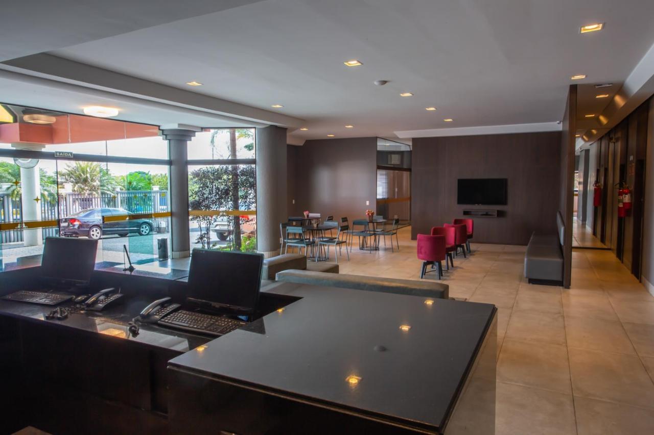 Carlton Plaza Hotel Uberlândia Esterno foto